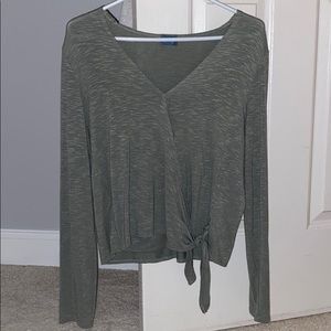 v-neck cross tie blouse